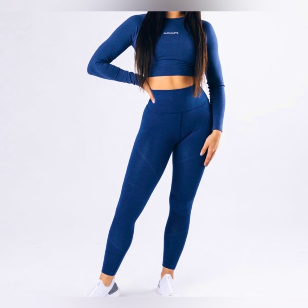 Alphalete OG Revival Legging in Oceania